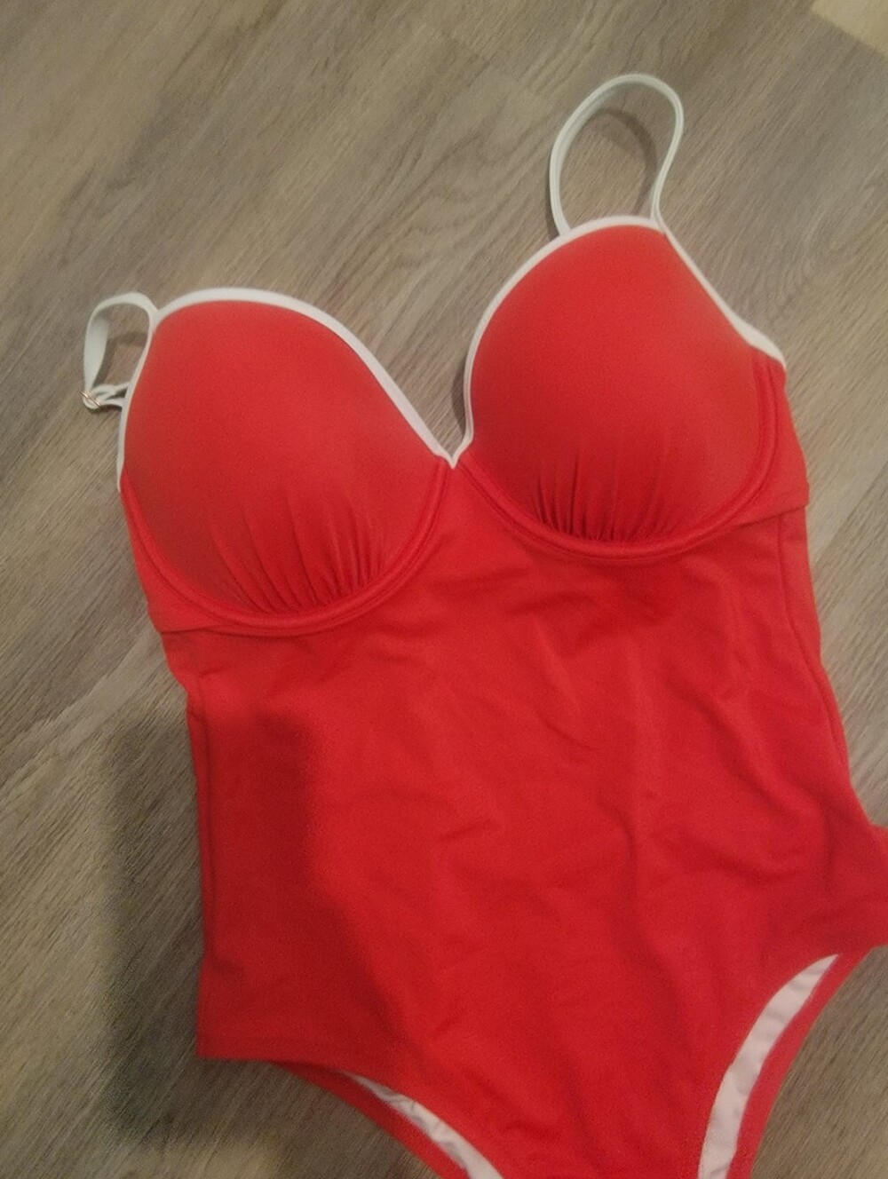 Shade & Shore 34DD Underwire Red with White Trim One Piece Swimsuit - Picture 3 of 9